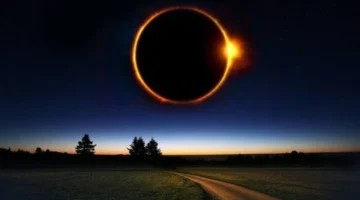 الحدث الفلكي الأبرز.. متى تشهد الكرة الأرضية كسوف الشمس الكلي القادم؟